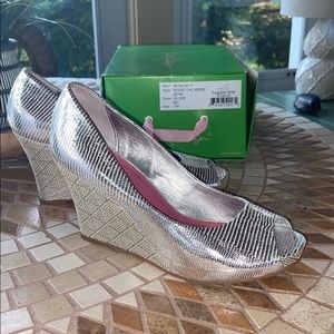 Lilly Pulitzer Open Toe Wedge | Size 7 | Silver
